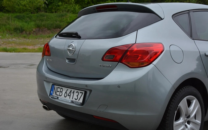 Opel Astra cena 28500 przebieg: 148000, rok produkcji 2011 z Dzierzgoń małe 466